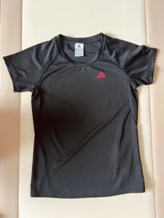 アディダス　Tシャツ