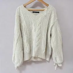 アイボリー Vネック ニットセーター M