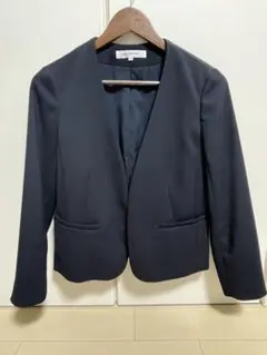 ナチュラルビューティーベーシック ネイビー ノーカラージャケット