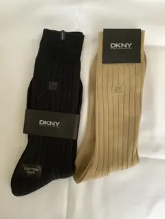 DKNY コットン主体のリブ系ソックス 2色セット　日本製