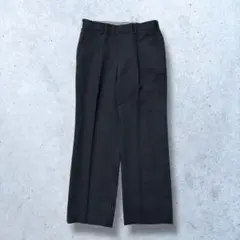 スラックス ブラック　シンプルデザイン　フォーマル　ビジネス