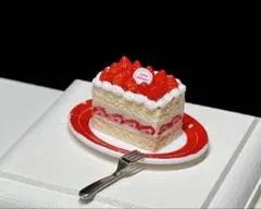 【ミニチュアスイーツ】ハンドメイド スクエアいちごケーキ