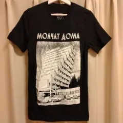 【Molchat Doma】オフィシャルバンドTシャツ①