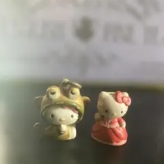 ハローキティ フィギュアセット カエルとドレス