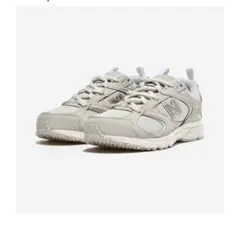 UMBRO スニーカー 26.0 テック系 - メルカリ