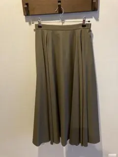 UNITED ARROWS オリーブ フレアスカート