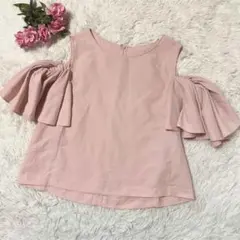 chesty 定価17800円　オープンショルダーブラウス　ピンク1 フリルのサムネイル