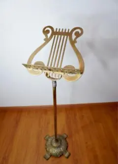 Item thumbnail for item 7a3a8f8c-392f-40b2-b478-2373cbae1e48