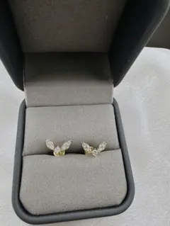 モアサナイト蝶の羽デザイン ピアス