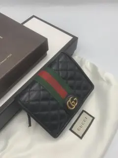 超人気✨美品✨グッチ ジッピーウォレット シマレザー シェリーライン