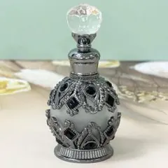 アンティーク調　香水瓶　インテリアボトル　ブラック　アロマボトル　ガラス瓶