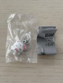 サンリオキャラクターズめじるしアクセサリー　 ふわふわスノー　ハローキティ