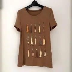 伊太利屋 半袖Tシャツ テラコッタ タッセル サイズ7 伸縮性抜群のサムネイル