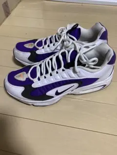 ナイキ マックス トライアックス ホワイト/ボルテージパープル-ブラック