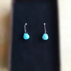 k10WG 10金ピアス両耳用　揺れる水色モチーフ　キャッチのみK14WG