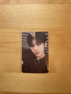 zb1 ゼベワン ユジン トレカ