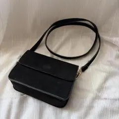 ショルダーバッグのサムネイル
