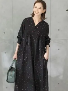 [アーバンリサーチ ロッソ] ドットフラワーVネックワンピース レディース