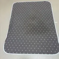IKEA おむつ替えマット グレー 水玉のサムネイル
