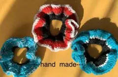 ハンドメイドシュシュ3個セット　編み物　ヘアアクセサリー　髪どめ　まとめ髪