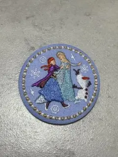 ディズニー　刺繍缶バッジ