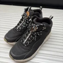 スケッチャーズハイカットスニーカー