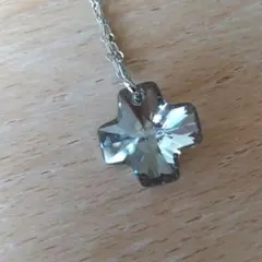 ハンドメイド スワロフスキークリスタル クロスネックレス