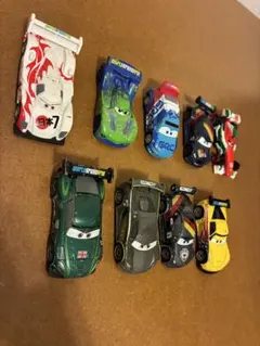 【美品】【廃盤品8台+1】カーズ2トミカ9台セット