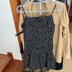 花柄キャミソールワンピース 黒のサムネイル