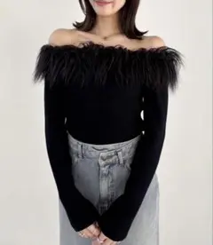 【新品タグ有】ヘザー　ファーオフショルニット　ブラック　Heather y2kのサムネイル