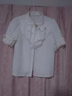 フリルレース付きホワイトブラウス 半袖