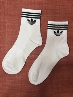 adidas originalストライプソックス ホワイト