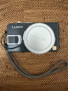 Panasonic LUMIX DMC-LX1 本体のサムネイル