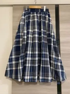 ネイビーとホワイトのチェックフレアスカート　Lサイズ