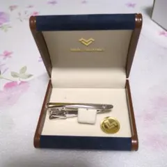 マリオバレンチノ　ネクタイピン