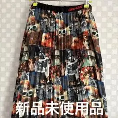 最終お値下げ‼️新品❗️グラニフ グレムリン総柄ロングプリーツスカートのサムネイル