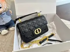 ブラックレザーショルダーバッグ