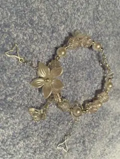 ハンドメイド 花と蝶のブレスレット