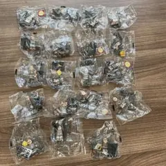 進撃の巨人 アクリルキーホルダーFREEDOM リヴァイ兵長 エレン