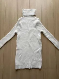 SHEINホワイトニット