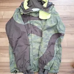 スキーウエア　レディースSサイズ　迷彩柄