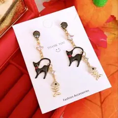 ハロウィン 黒猫(ˆ꜆ . . ꜀ˆ)ジルコニア 魚の骨ᗦ↞︎◃︎ハンドメイドピアス