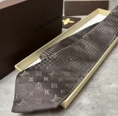 Item thumbnail for item 49ad4bae-eec3-4cc4-b55f-b4ebd6248e4f