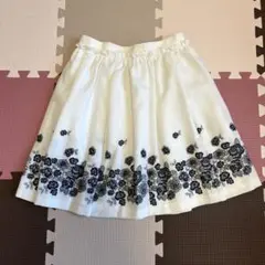 レストローズ ひざ丈スカート 花柄 刺繍