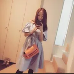 神崎恵♡紗栄子購入 即完売♡ドロシーズ 美品オフショルダーワンピース  グリーン