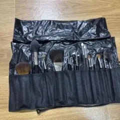 シュウウエムラ shu uemuraメイクブラシセット 6本 布製ケース付き