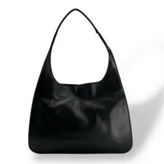 グッチ　ワンショルダーバッグ　ハンドバッグ　型押しロゴ　肩掛け　ブラック　レザー