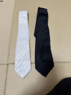 【冠婚葬祭】礼装用ネクタイ 2本セット（白・黒） フォーマル 葬式 結婚式
