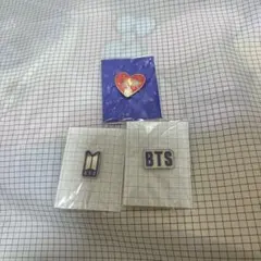 2025年最新】bts ピンバッチの人気アイテム - メルカリ