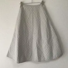 TORRAZZO DONNA キルティング フレアスカート ひざ丈 ベージュのサムネイル